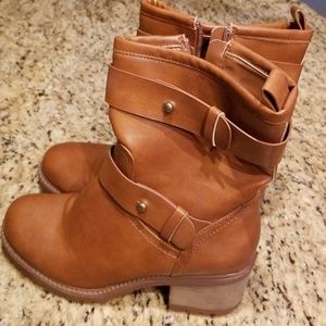 Women's boots